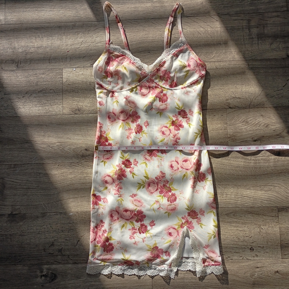 Floral Lace Trim Cami Tank Top - Pink Roses on White - Picture 5 of 8